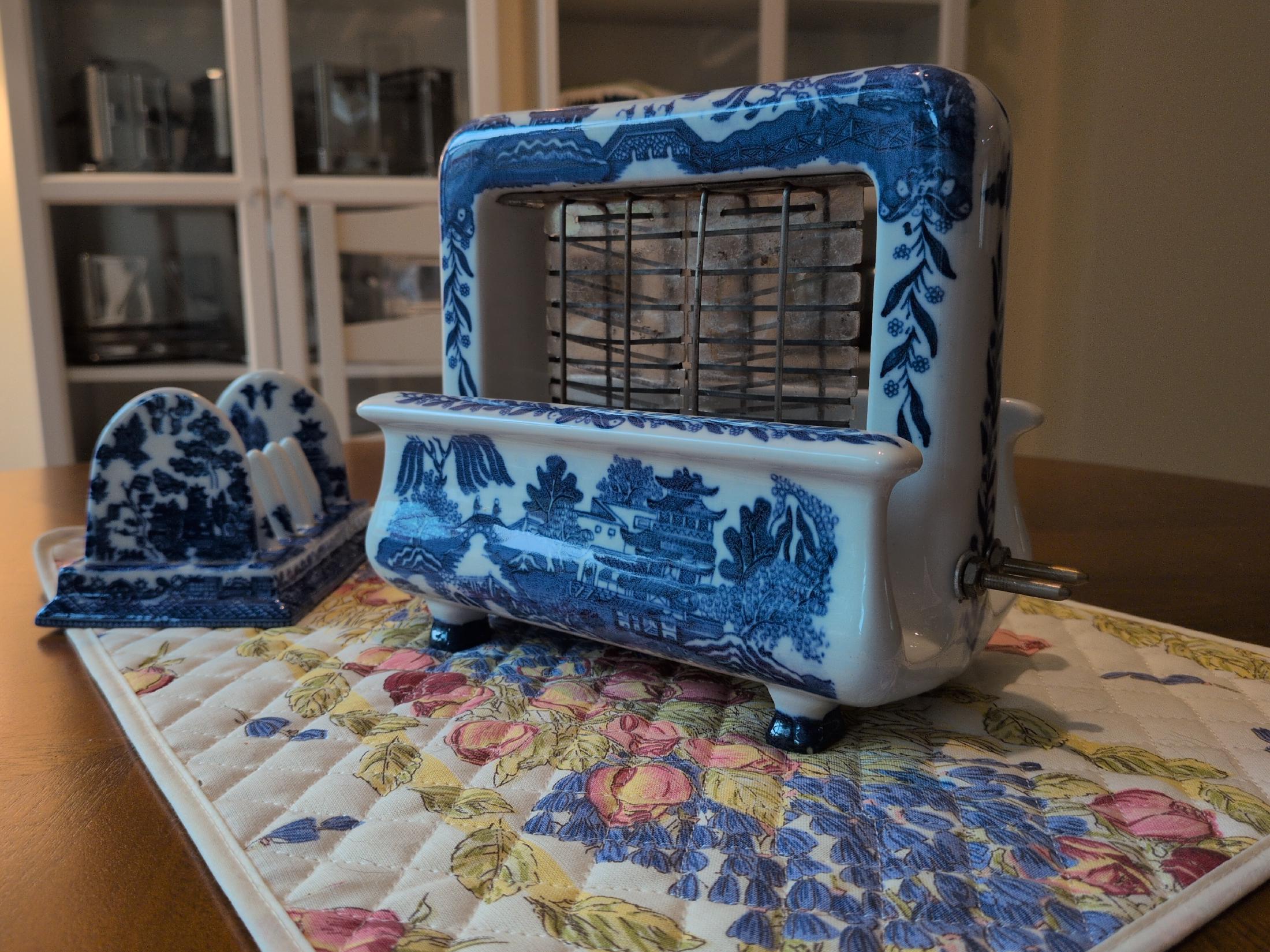 Toastrite Blue Willow